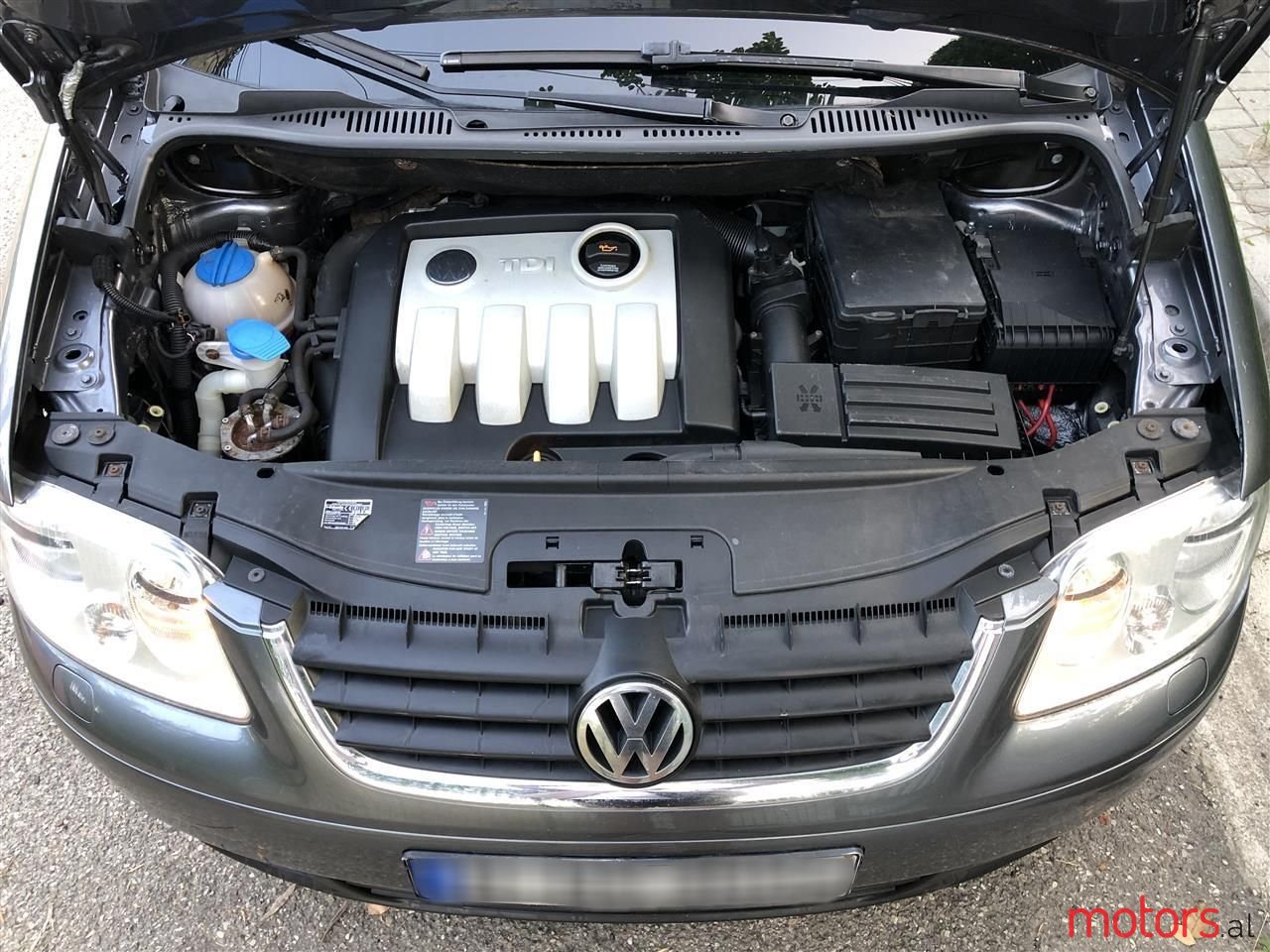 2006' Volkswagen Touran photo #3