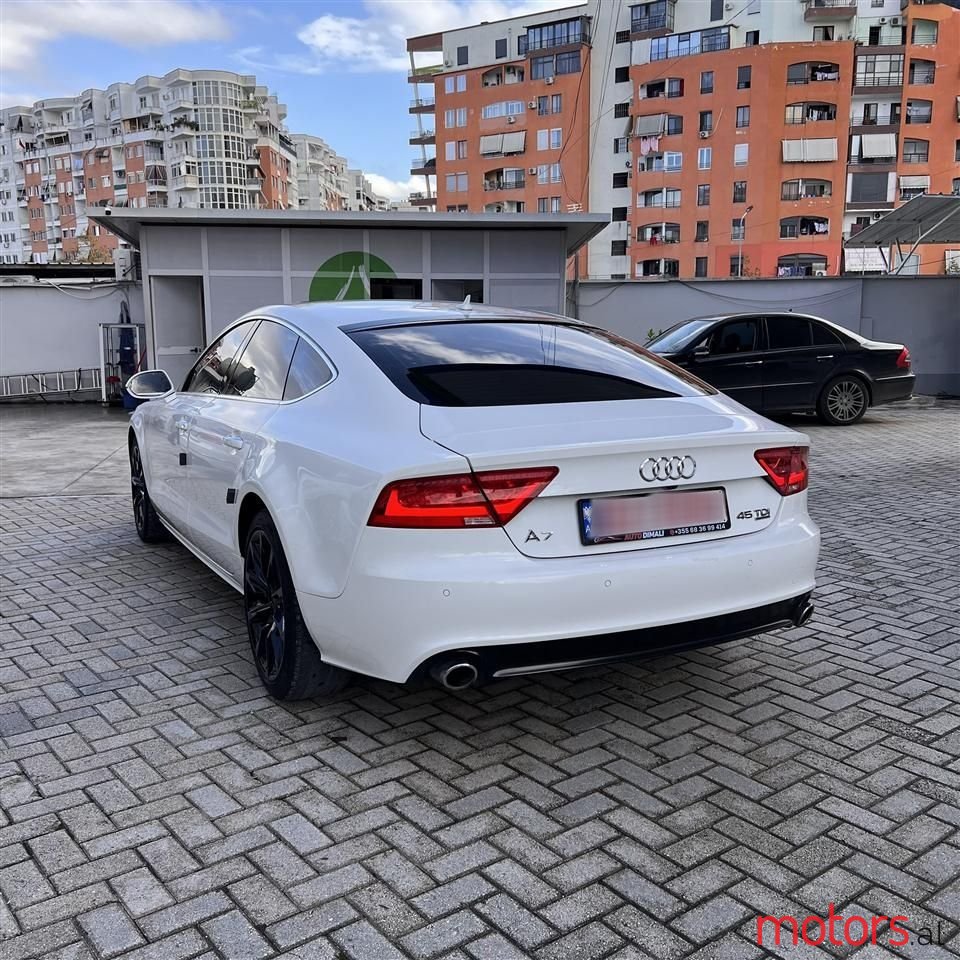 2012' Audi A7 photo #5