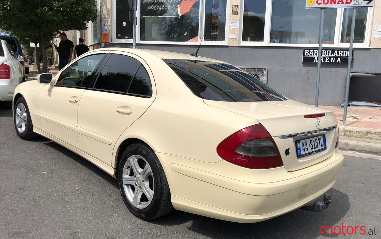 2007' Mercedes-Benz E 200 photo #1