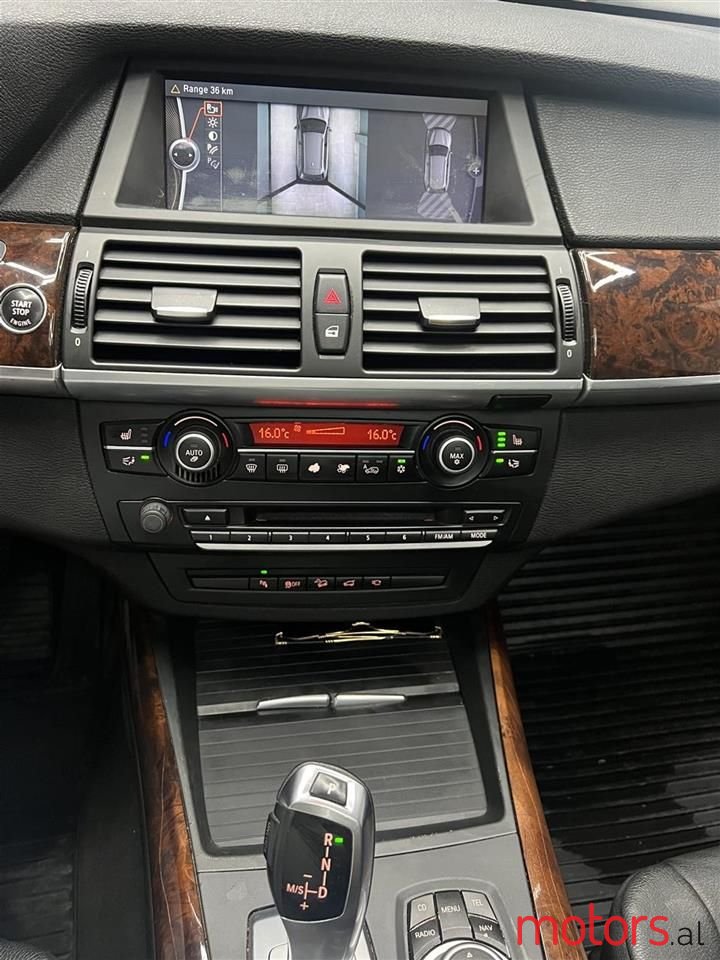 2011' BMW X5 photo #2