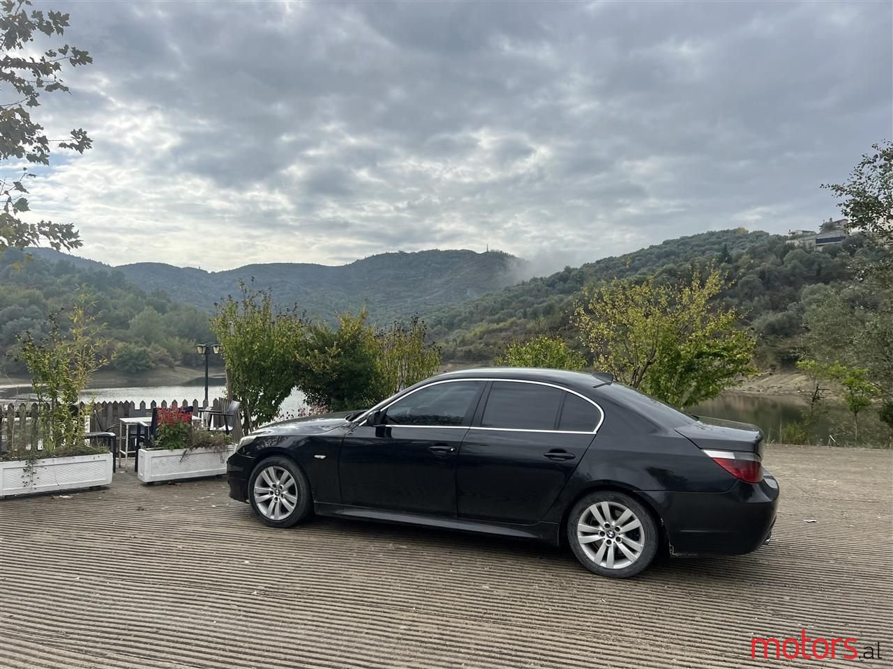 2005' BMW 530 photo #1