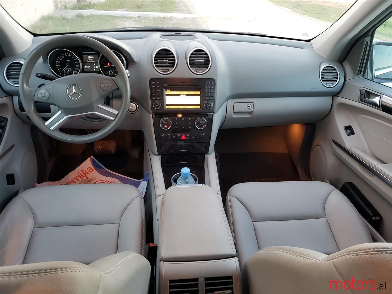 2011' Mercedes-Benz ML 350 photo #3