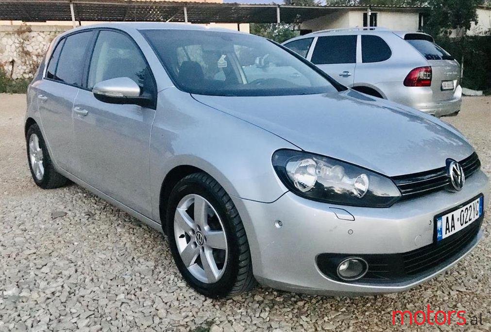 2010' Volkswagen Golf photo #1