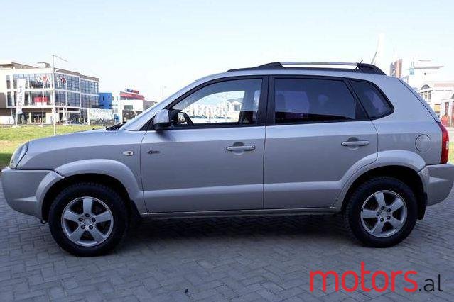 2005' Hyundai Tucson photo #2