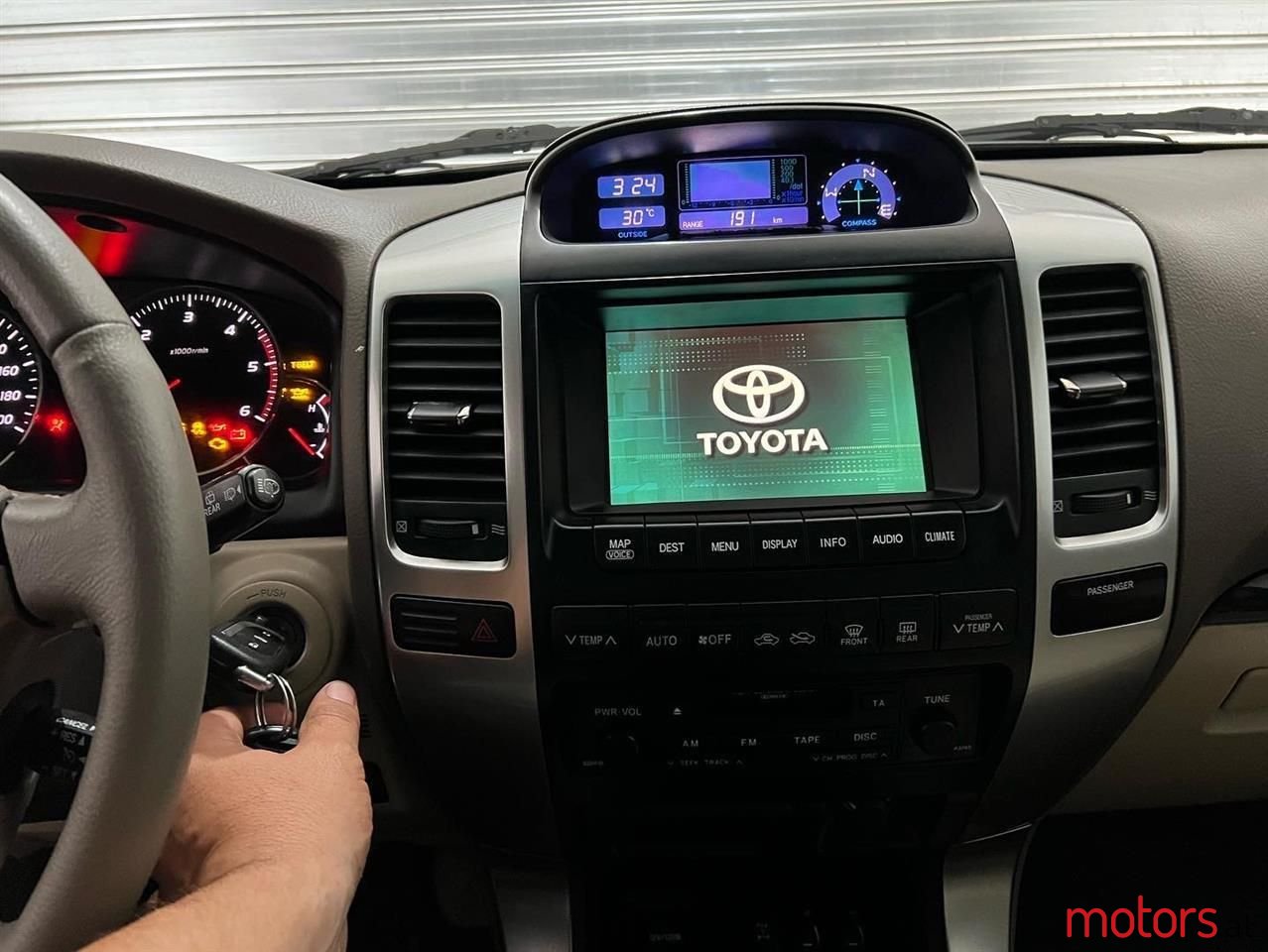 2008' Toyota Land Crusier photo #5