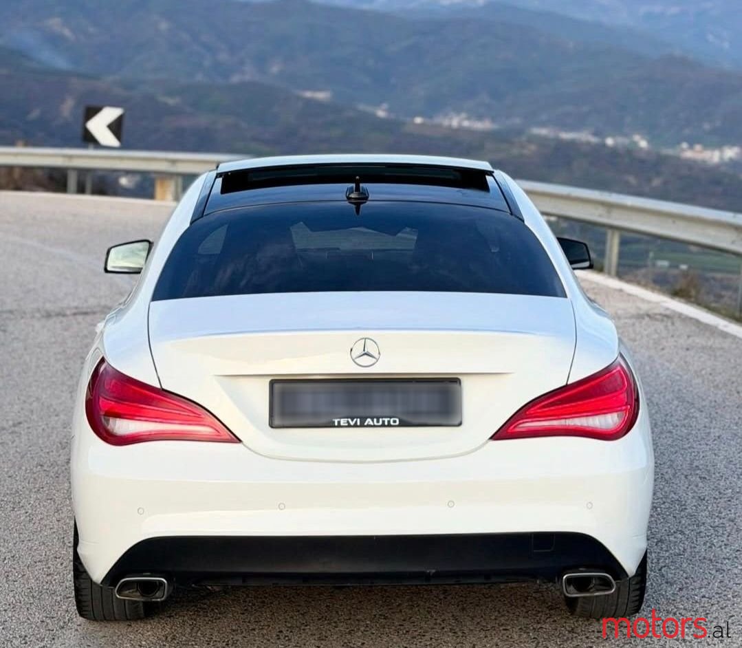 2014' Mercedes-Benz CLA 250 photo #6