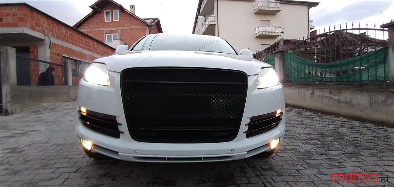2007' Audi Q7 photo #6