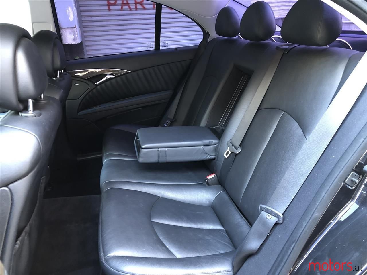 2007' Mercedes-Benz E 230 photo #2