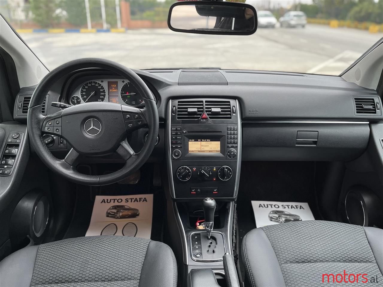 2010' Mercedes-Benz B 200 photo #5