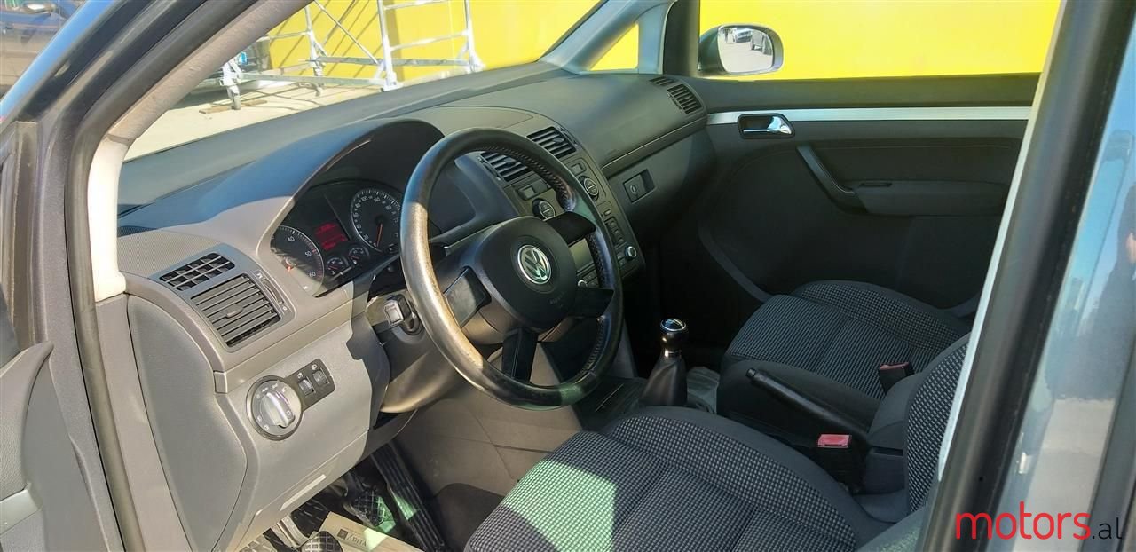 2006' Volkswagen Golf Plus photo #5