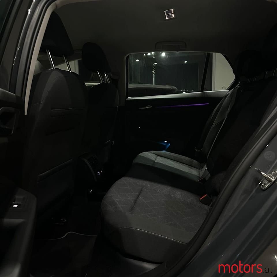 2021' Volkswagen Golf photo #6