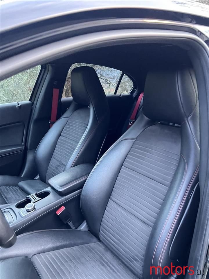 2014' Mercedes-Benz A 250 photo #6