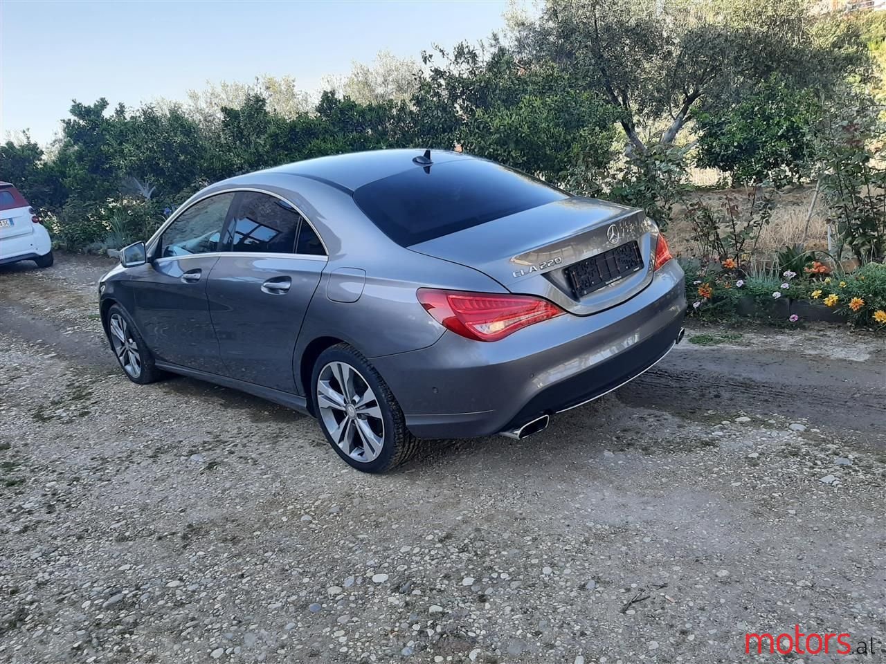 2014' Mercedes-Benz CLA 200 photo #5