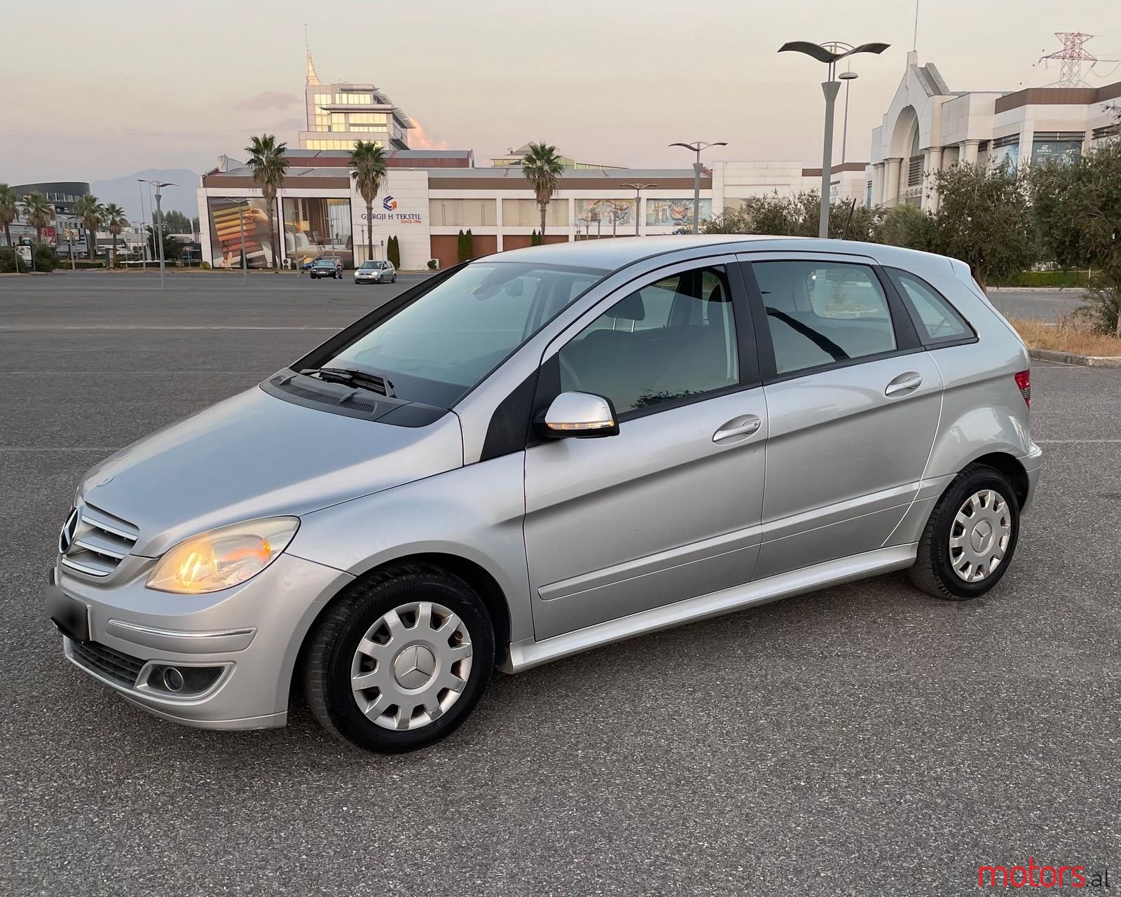 2010' Mercedes-Benz B 170 photo #3