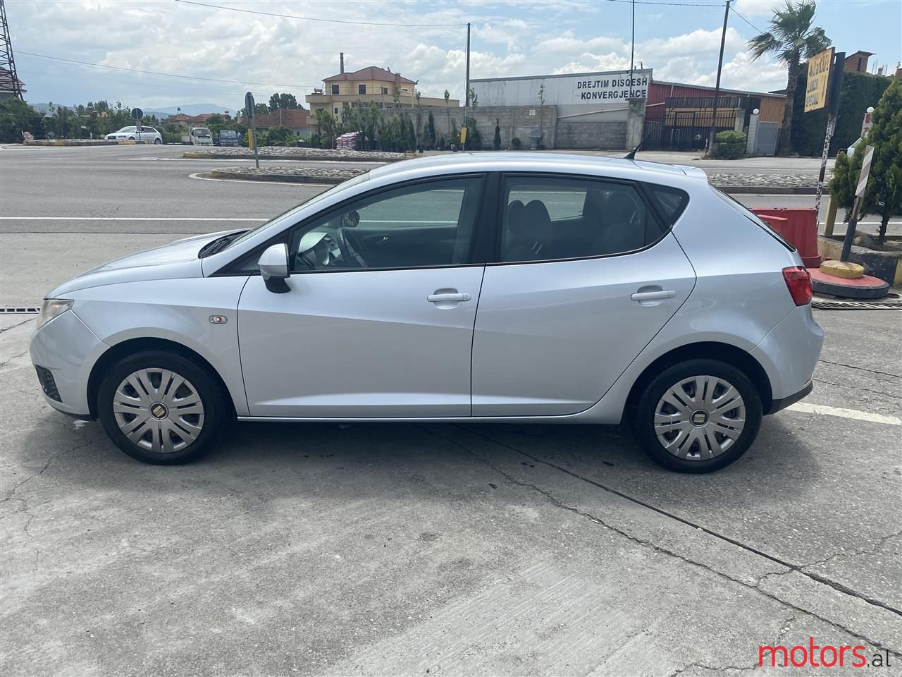 2010' SEAT Ibiza photo #5