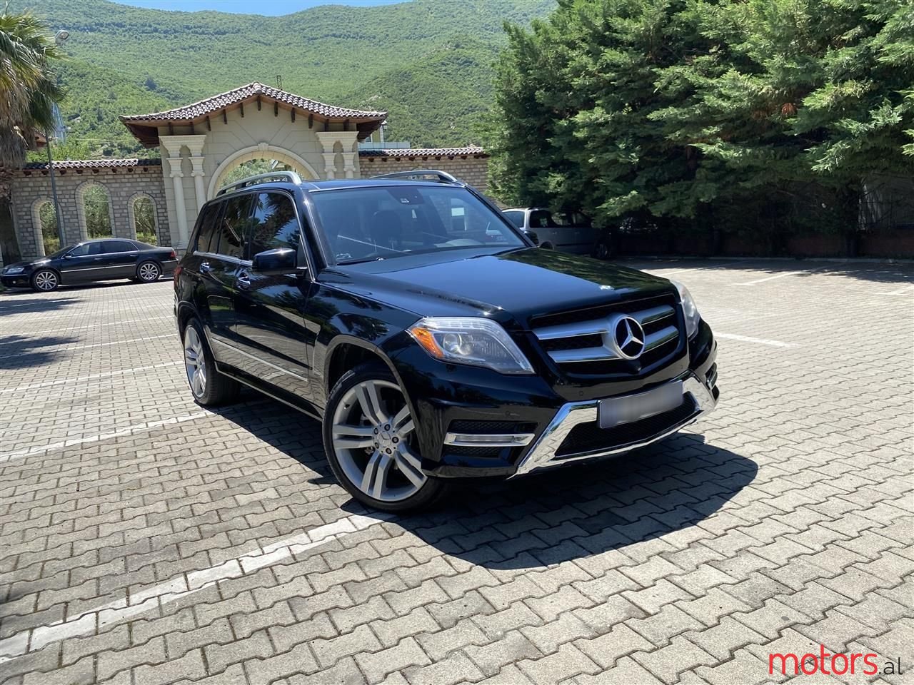 2014' Mercedes-Benz GLK 250 photo #1