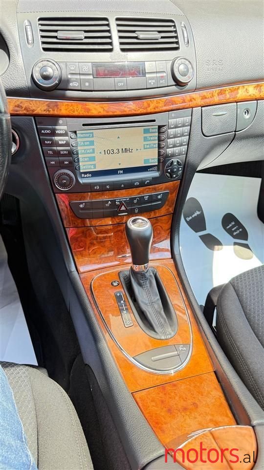 2007' Mercedes-Benz E 220 photo #3