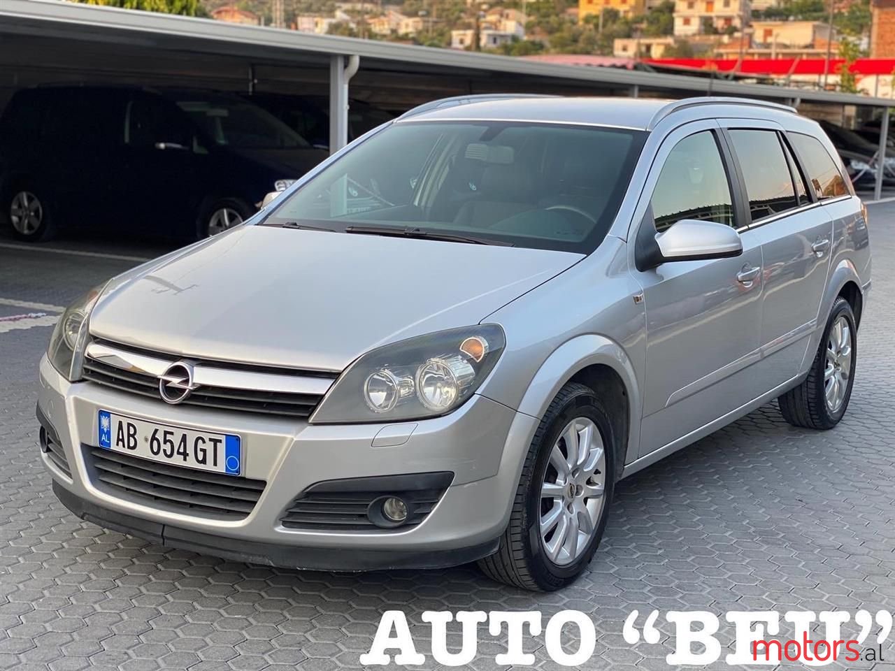 2006' Opel Astra photo #1