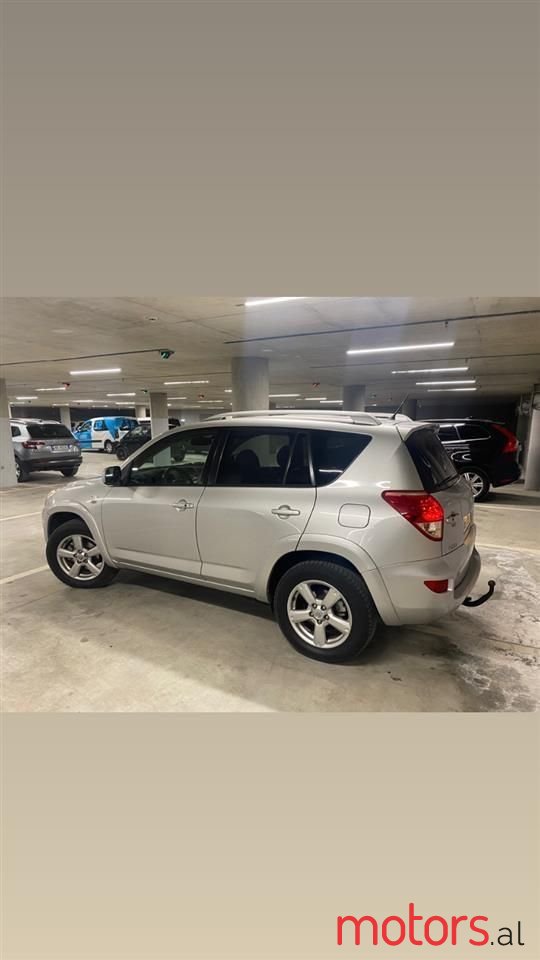 2008' Toyota RAV4 photo #5