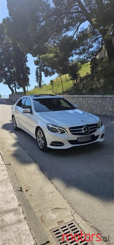 2014' Mercedes-Benz E 220 photo #2
