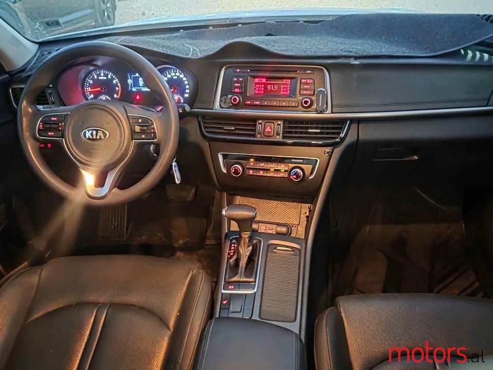 2016' Kia K5 photo #5