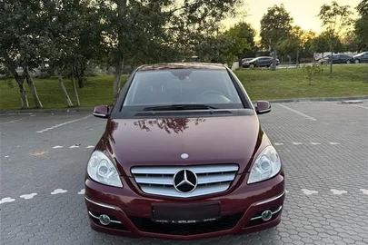 2009' Mercedes-Benz B 150