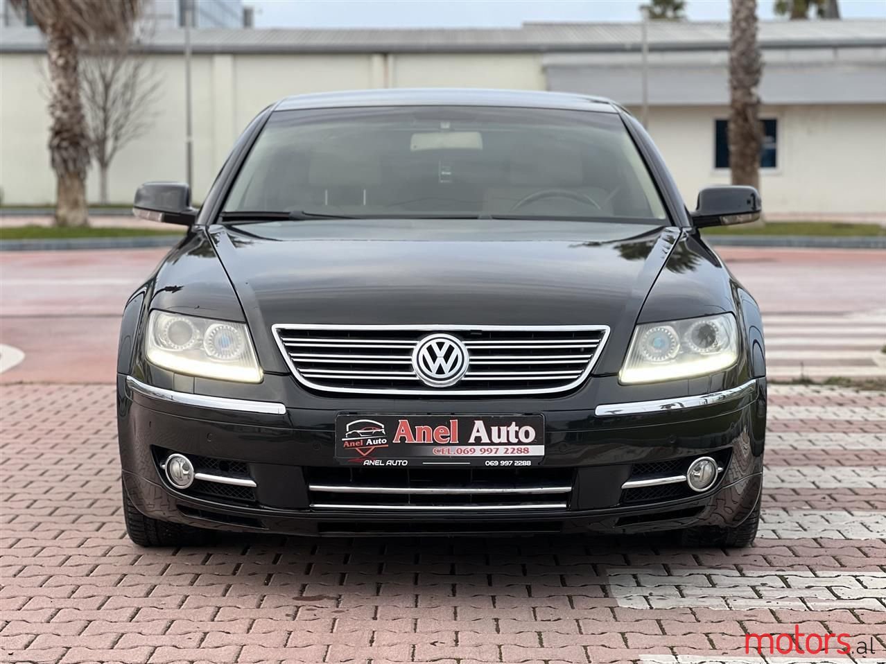 2009' Volkswagen Phaeton photo #1