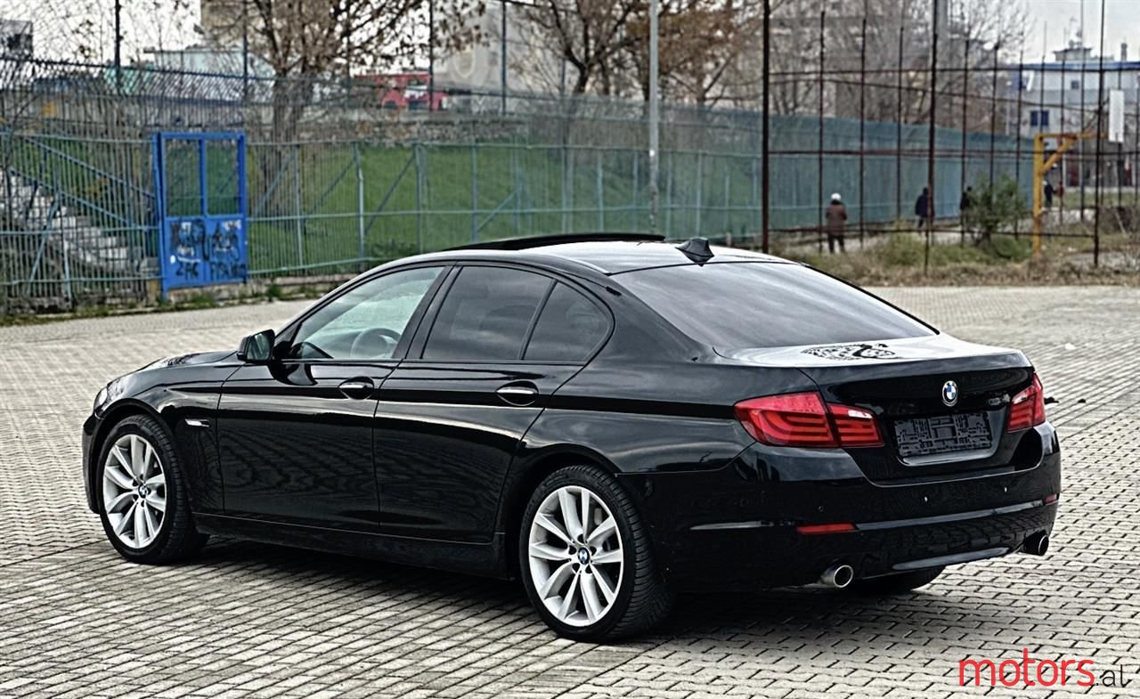 2011' BMW 535 photo #4