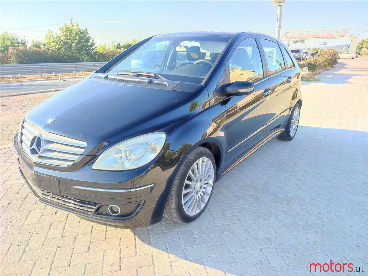 2005' Mercedes-Benz B 200 photo #1