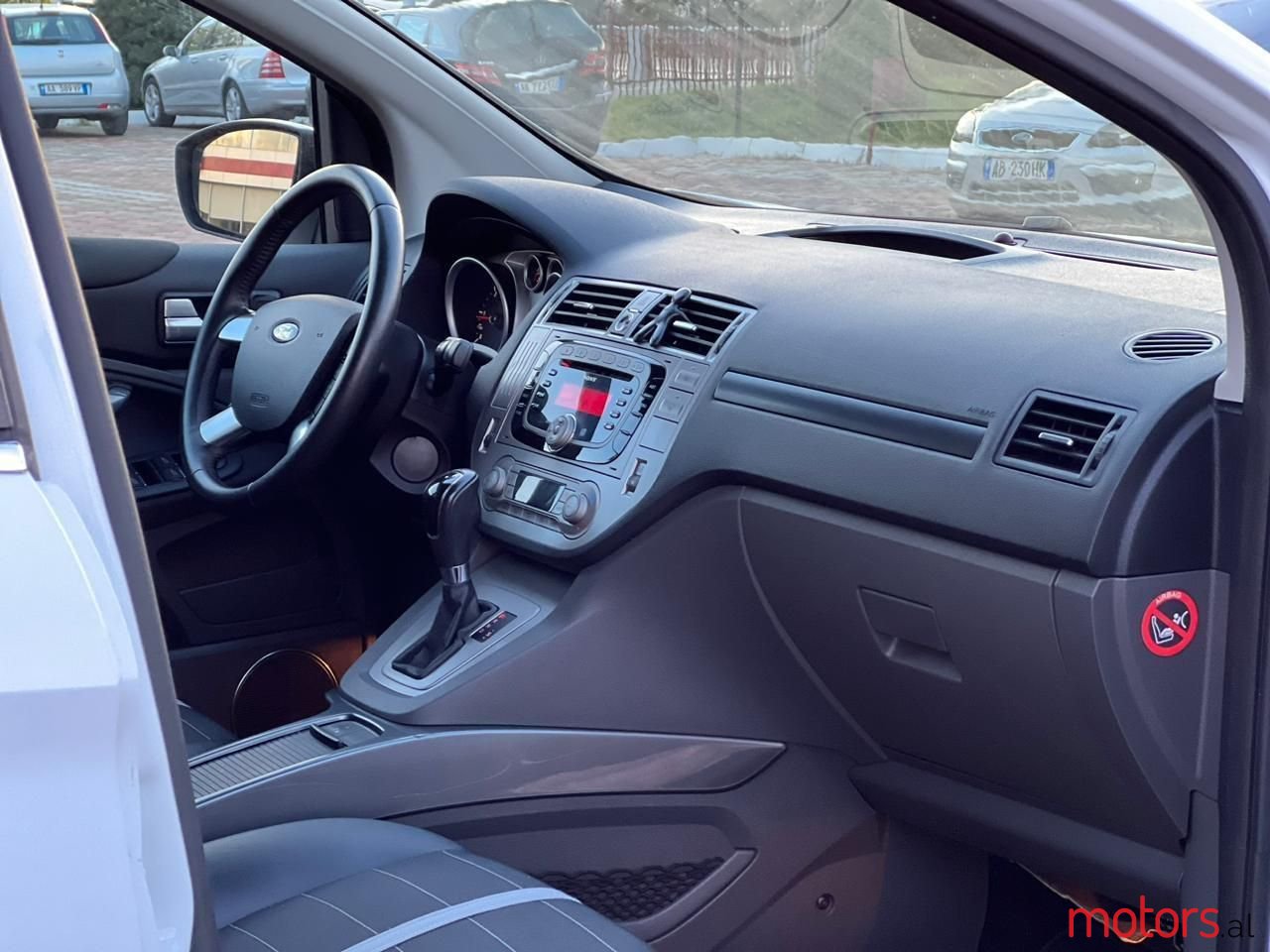 2011' Ford Kuga photo #5