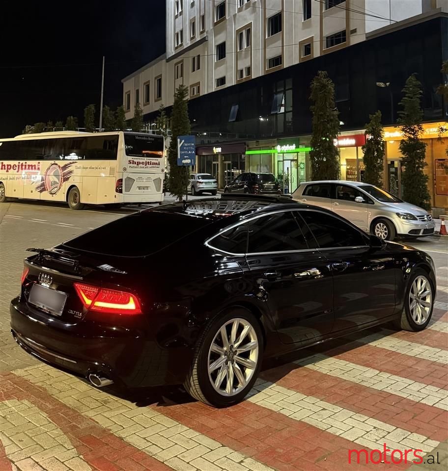 2012' Audi A7 photo #1