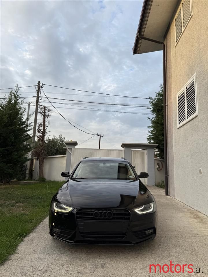 2012' Audi A4 photo #5