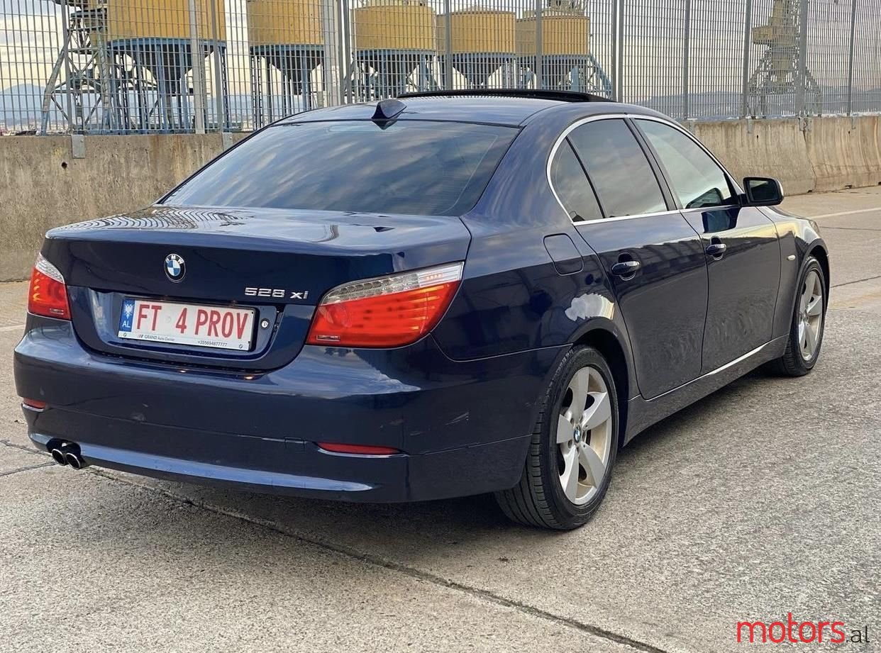 2008' BMW 528 photo #4