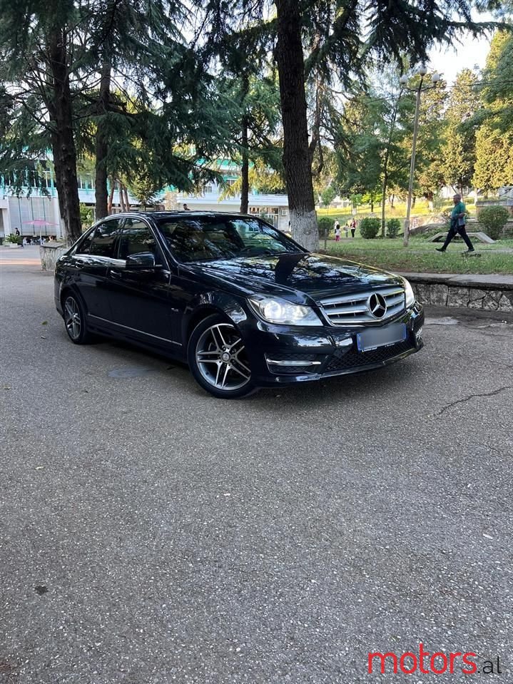2012' Mercedes-Benz C 220 photo #2