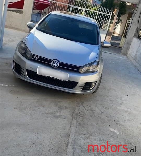 2010' Volkswagen Golf photo #1