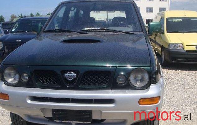 1999' Nissan Terrano photo #1