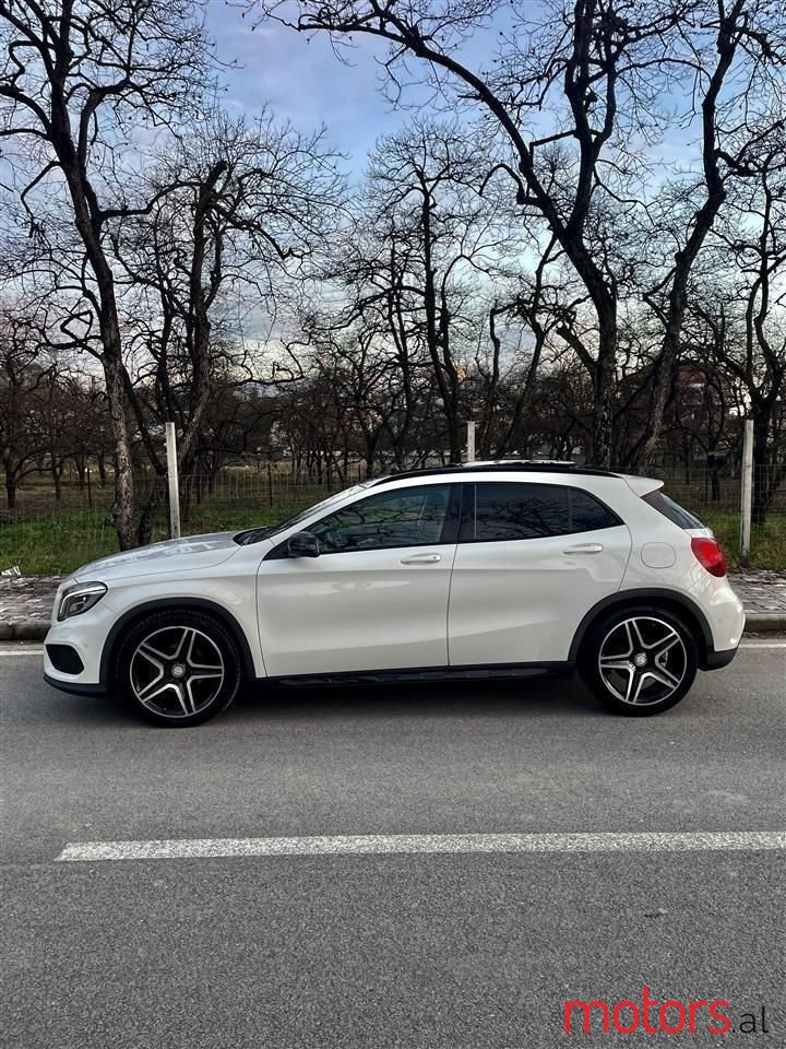 2017' Mercedes-Benz GLA 200 photo #1