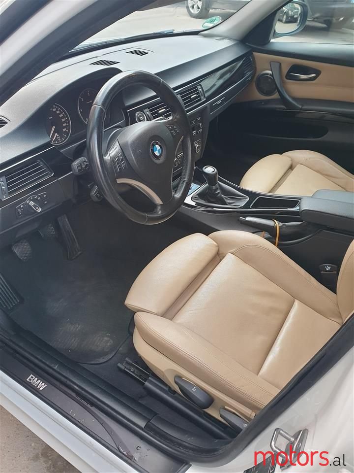 2010' BMW 316 photo #6