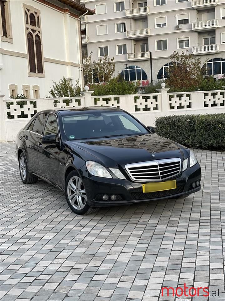2010' Mercedes-Benz E 220 photo #1