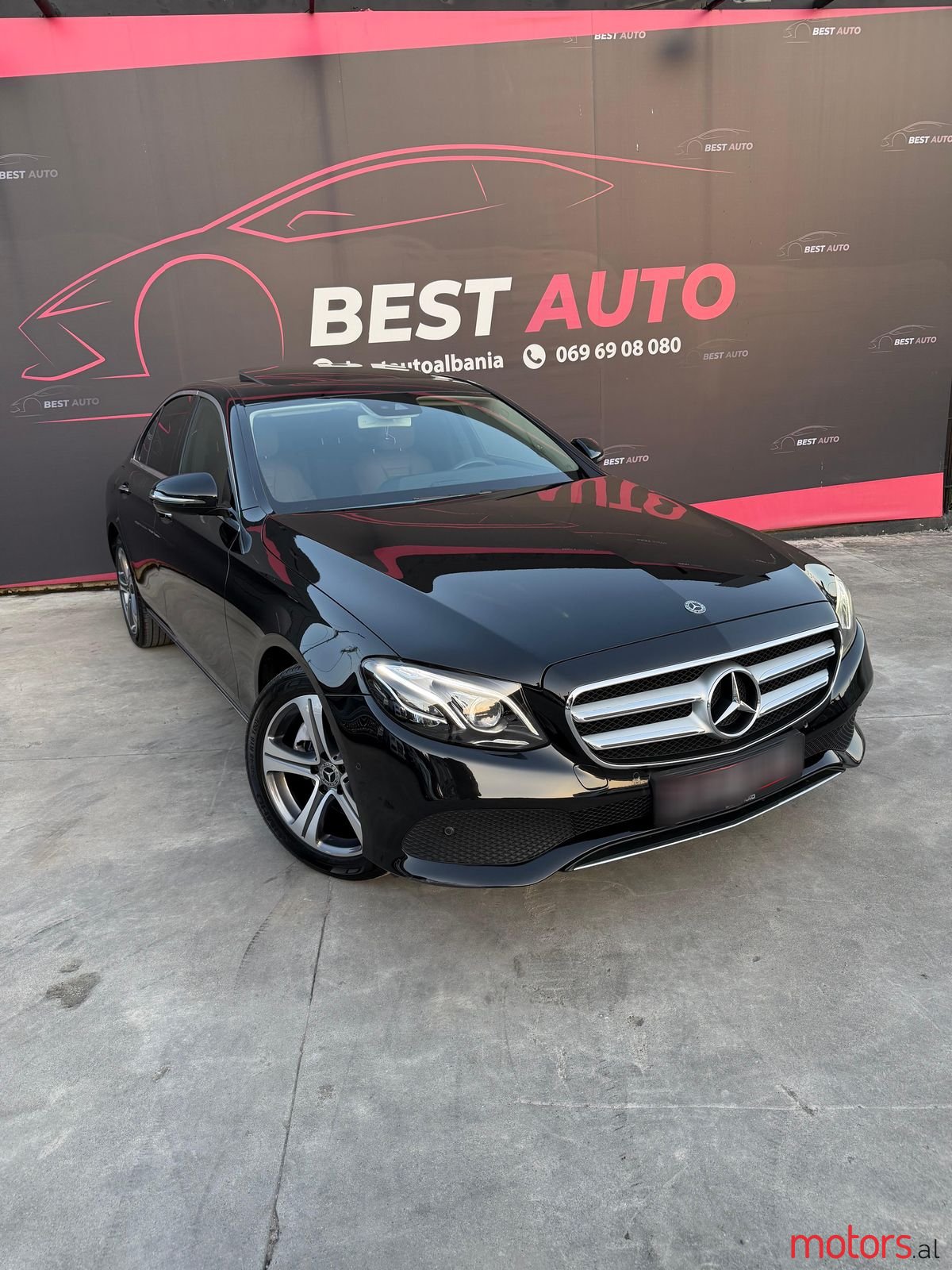 2019' Mercedes-Benz E 220 photo #1