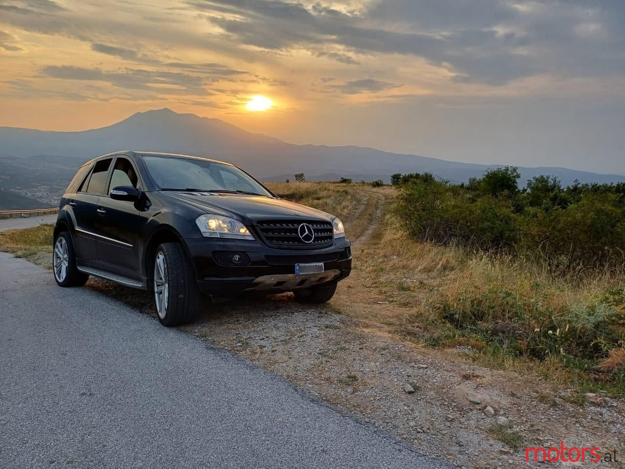 2008' Mercedes-Benz 280 photo #2