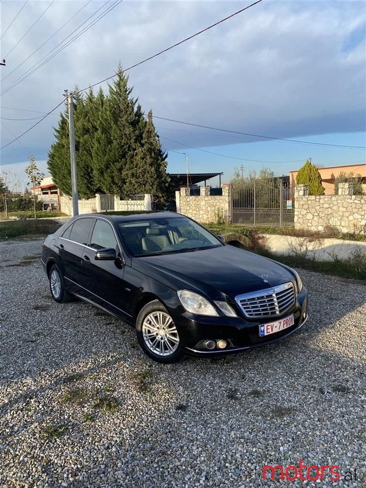 2009' Mercedes-Benz E 220 photo #5