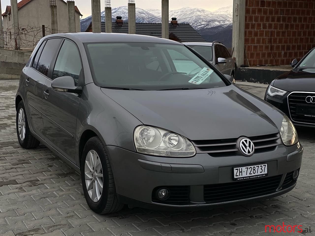 2007' Volkswagen Golf photo #4