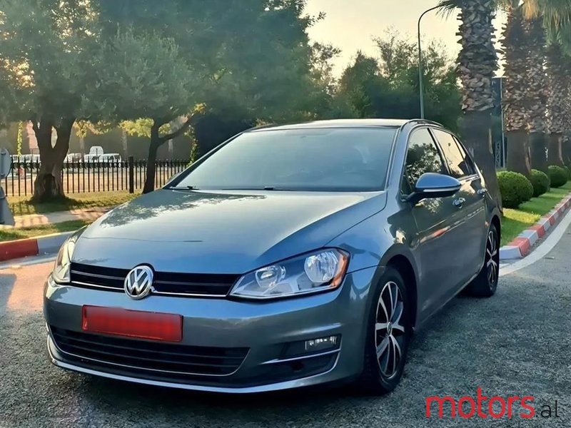 2015' Volkswagen Golf photo #3