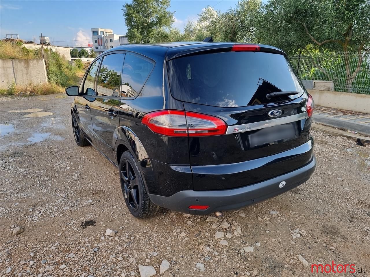 2011' Ford S-Max photo #4