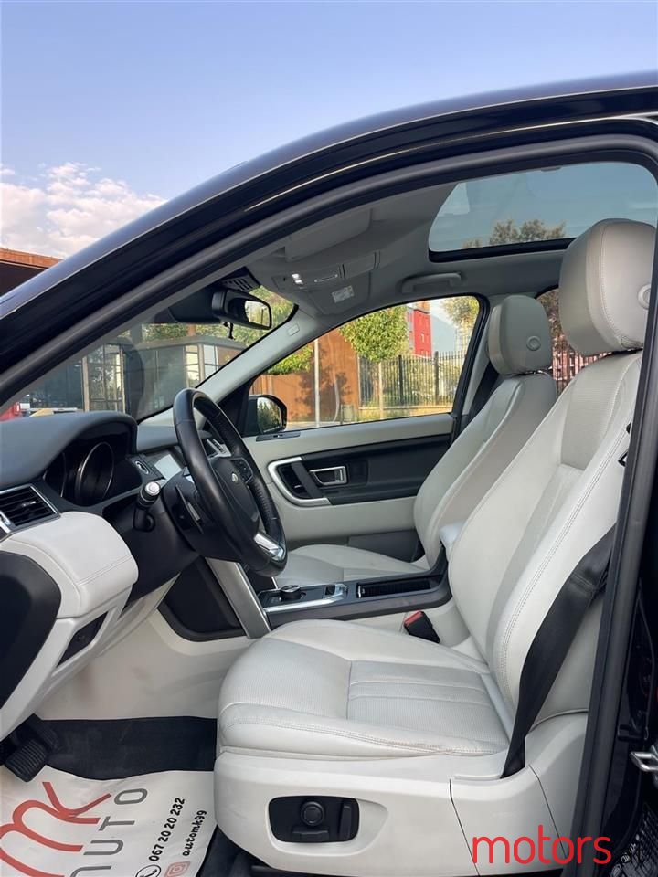 2018' Land Rover Discovery Sport photo #6