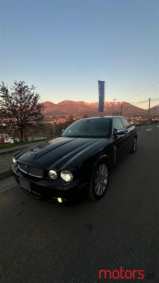 2007' Jaguar XJ photo #3