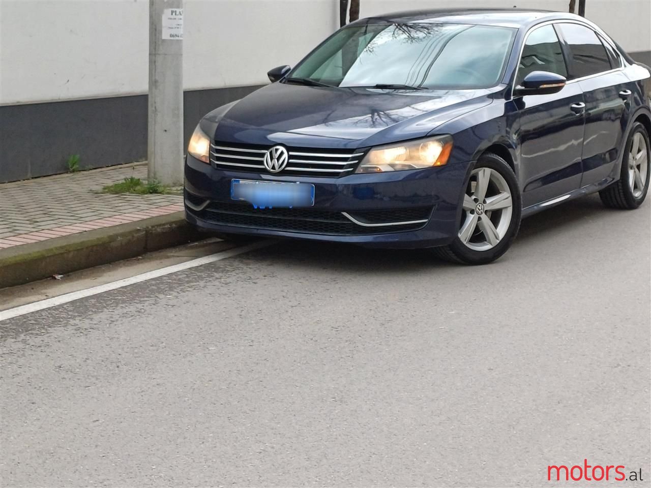 2013' Volkswagen Passat photo #1