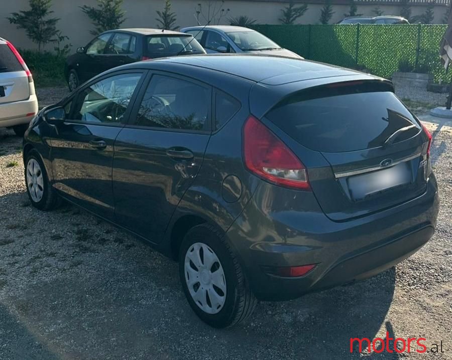 2010' Ford Fiesta photo #4