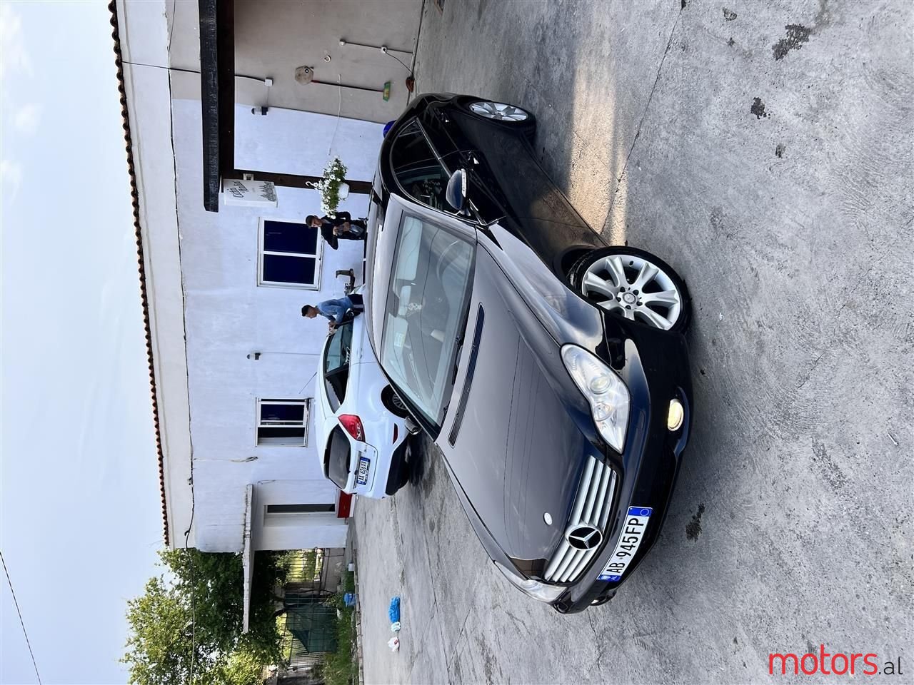 2007' Mercedes-Benz 320 photo #4